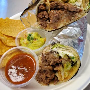 Super Burrito with Steak 
Super Burrito con Carne Asada