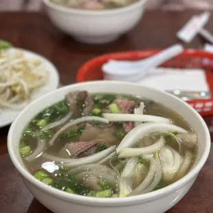 18. Pho Dac Biet