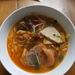 Bun Rieu