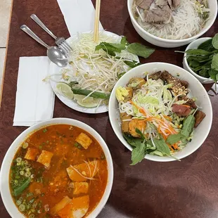 Pho Tai