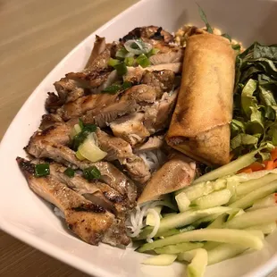 Lemongrass chicken with egg roll $18