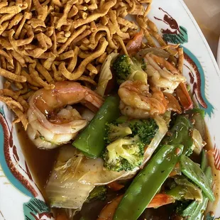 Shrimp chow mein