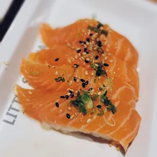 Umami Oil Salmon Nigiri