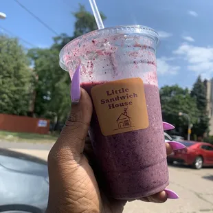 Blueberry Smoothie with Maple Syrup