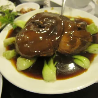 Pork Knuckles In Soy Sauce