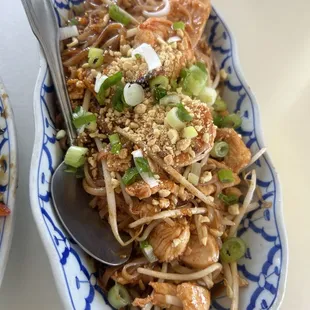 Shrim and chicken pad Thai
