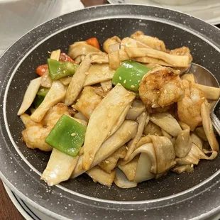 Shrimp with oyster mushroom