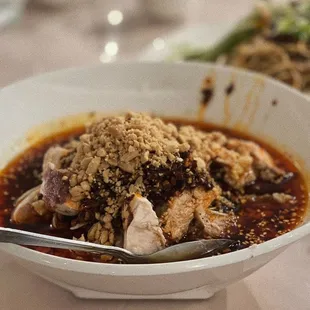 spicy chicken with hot oil and peanuts, sichuan cold noodles with chicken @lesminaddio