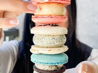 Oh Honey Macaron