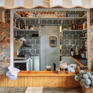 sushi and sashimi, interior