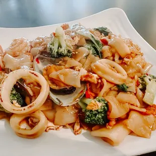 Spicy Drunken Talay (Seafood)