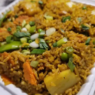 Pineapple fried rice