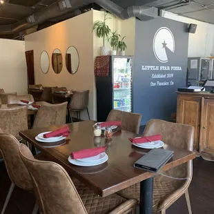 sushi and sashimi, interior