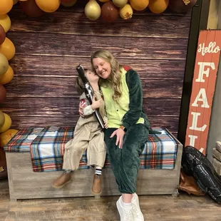 Family photo backgrounds at all events !