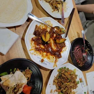 Szchechuan beef, Moore Shu Pork, mixed Veggies Fried rice