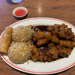 Orange chicken lunch special