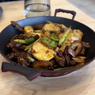 Stir-Fried Pork intestine with Dry Chili