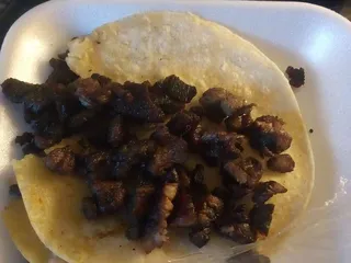Tacos & Hot Dogs El Giro