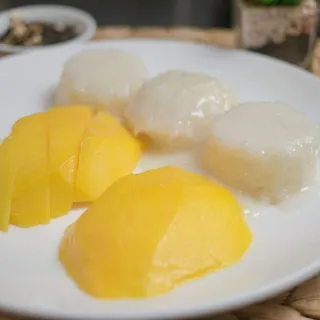 1. Sweet Rice with Mango