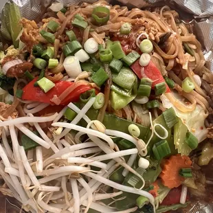 Pad Thai with beef and extra vegetables