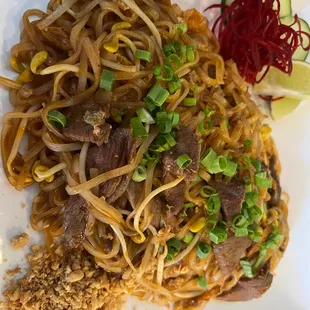 Pad Thai w beef