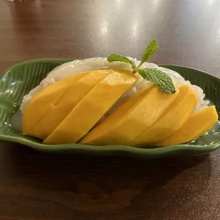 Sweet Rice with Mango