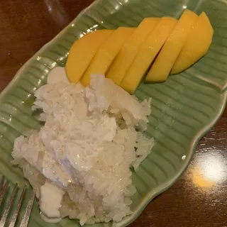 Sweet rice with Mango