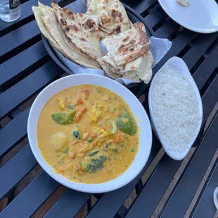 Veggie Korma with a bread basket