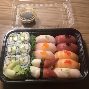 Sushi Deluxe, California Maki