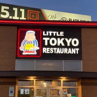 Front sign: look for the chef in the picture