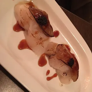 Fresh Scallop Sushi