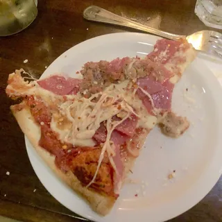 Salami Pizza