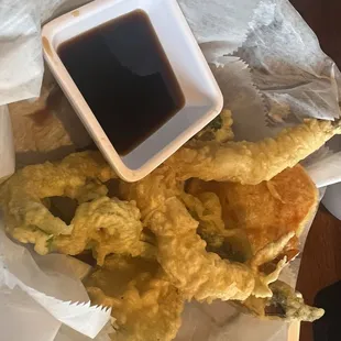 Tempura shrimp and vegetables