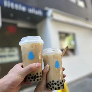 Oolong milk tea with boba