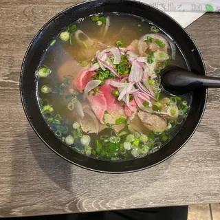 20. Combination of Well-Done, Rare Beef and Beef Ball Noodle Soup