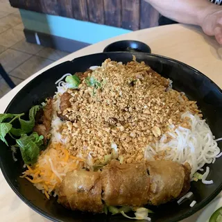 37. Five Spice Chicken and Egg Roll with Vermicelli