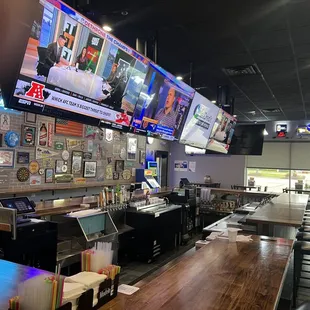 Full wrap around bar.