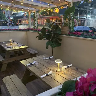 Outdoor dining