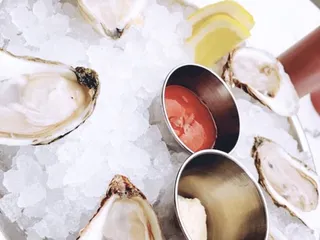 Select Oyster Bar