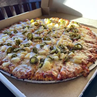 Pineapple jalapeño pizza