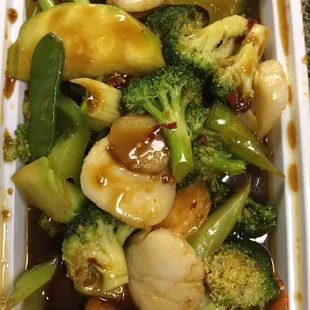 Spicy shrimp and scallop in garlic sauce. Scallops were large and all of it was perfection, which is hard to do with delivery!