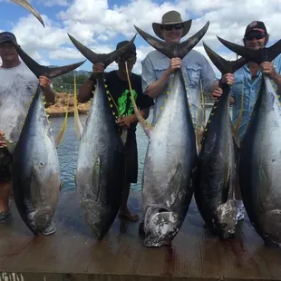 Oahu's Best Deep Sea Fishing Boat Charter- Live Bait Sport Fishing, Oahu, Honolulu, Waianae, HI