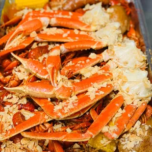 crab legs and potatoes