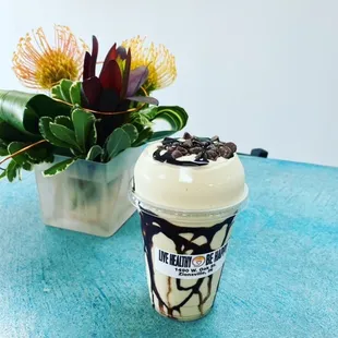 Chocolate chip pancake shake under 250 calories with 20g protein