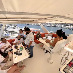 What a way to relax with friends