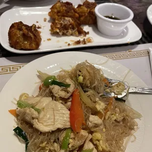 Singapore noodles and Thai dumps