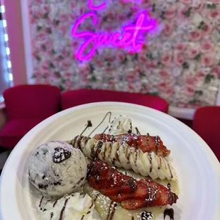 Fruit Crepe a la mode