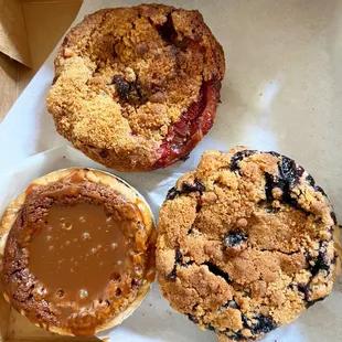 Strawberry Rhubarb, Blueberry &amp; Chocolate Chess