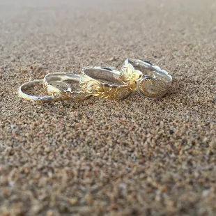 Hawaiian Heritage rings~check out our lg selection of this Hawaiian favorite! The Hawaiian tradition is to pass these down generationally