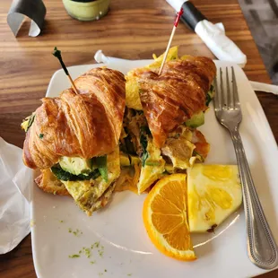 California croissant sandwich